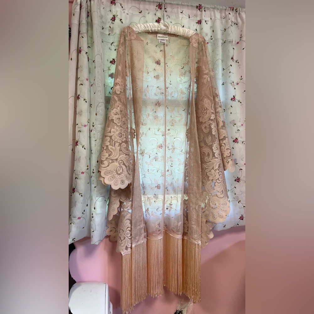 Butterfly Pink Lace Fringe Kimono Duster - Picture 5 of 5
